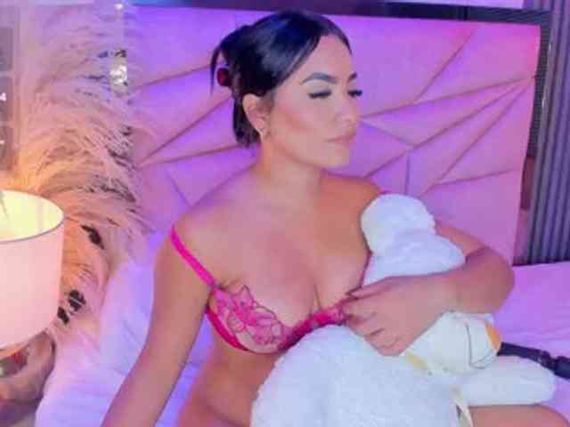 AlisseMiller webcam