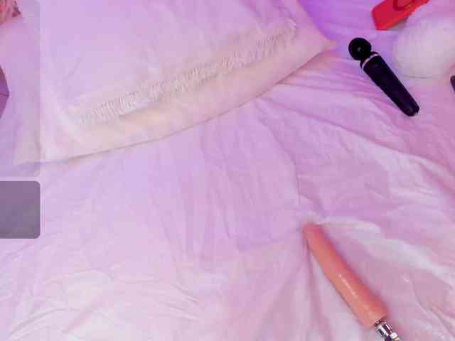 AlisseMiller webcam