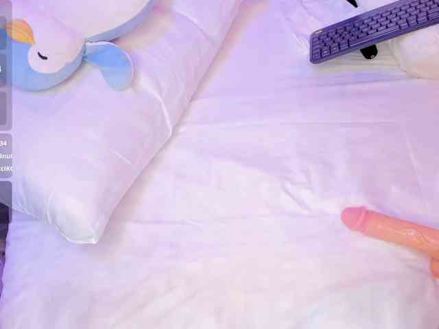 AlisseMiller webcam