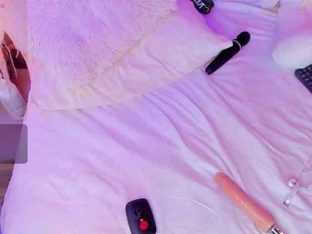 AlisseMiller webcam