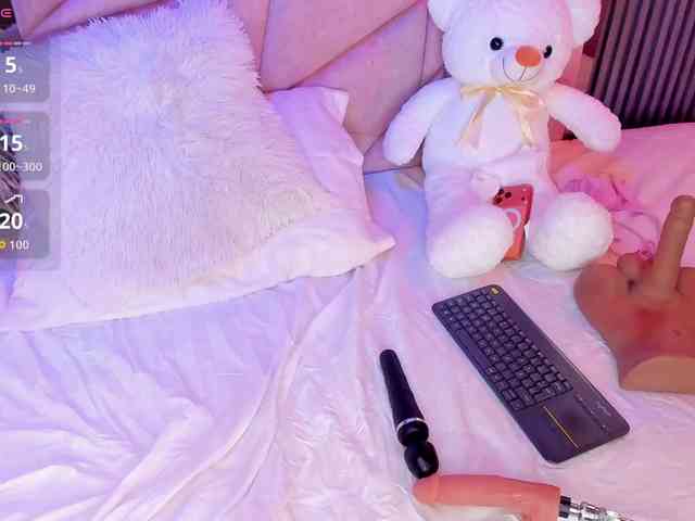AlisseMiller webcam