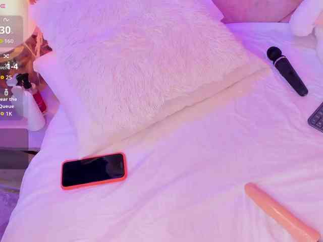 AlisseMiller webcam