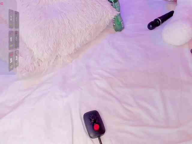 AlisseMiller webcam