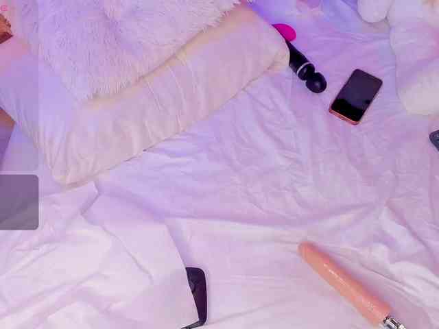 AlisseMiller webcam