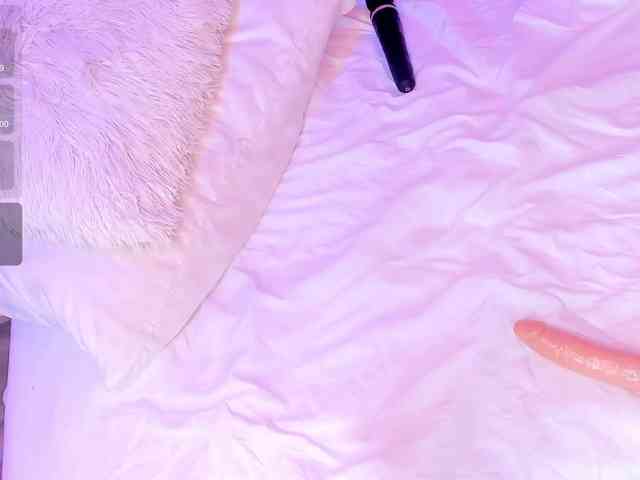 AlisseMiller webcam