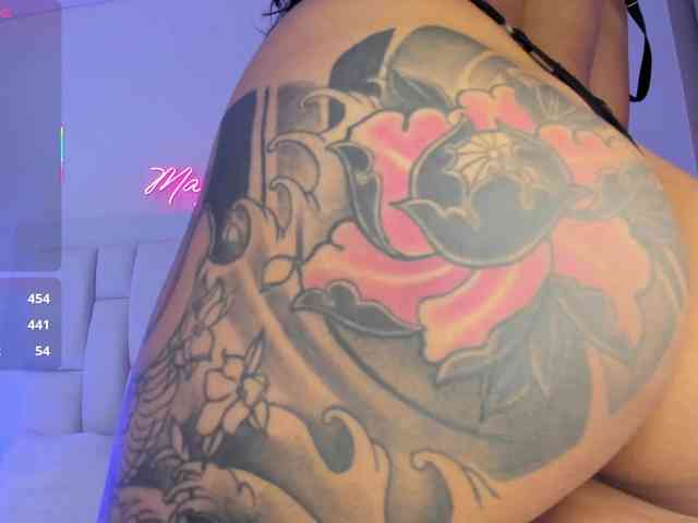 MAY-ZENNIN webcam