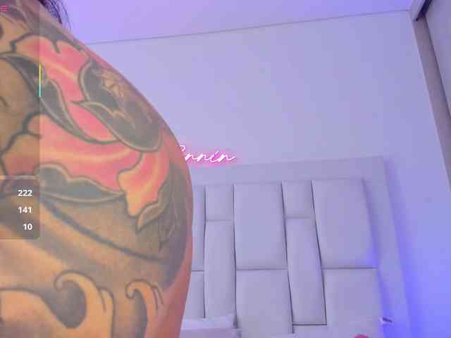 MAY-ZENNIN webcam