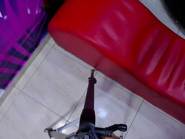 jessi-and-boy live cam on BongaCams