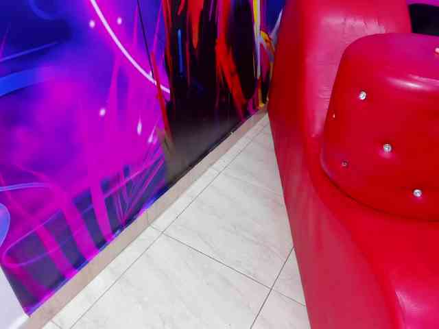 jessi_and_boy webcam