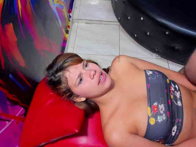 jessi_and_boy webcam