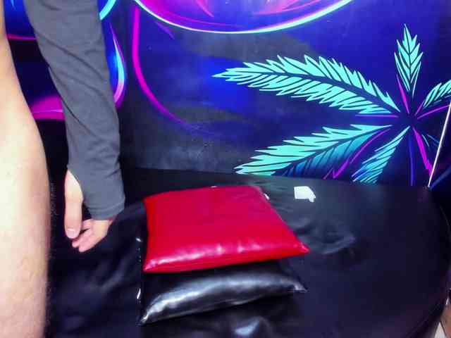 jessi_and_boy webcam