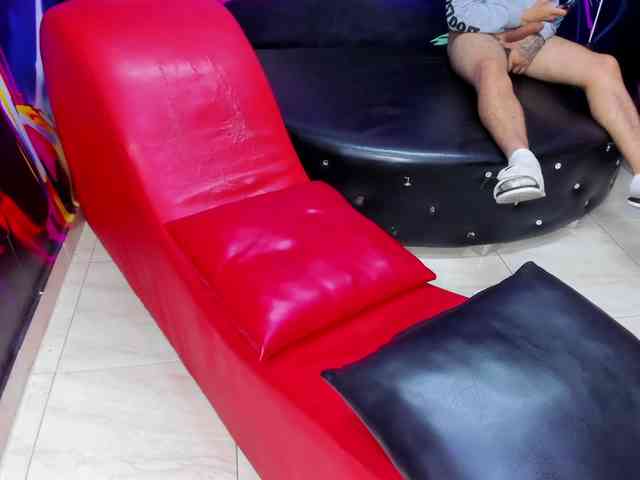 jessi_and_boy webcam