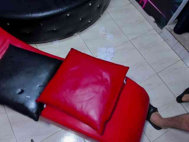 jessi_and_boy webcam