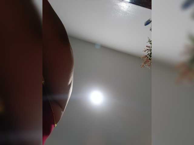 candicelovee live cam on BongaCams