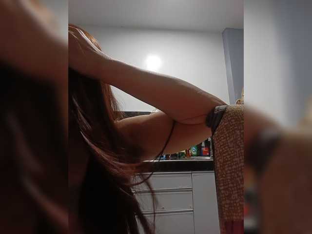 candicelovee live cam on BongaCams