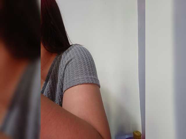 candicelovee, en vivo ahora en BongaCams