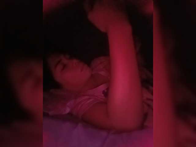 candicelovee live cam on BongaCams