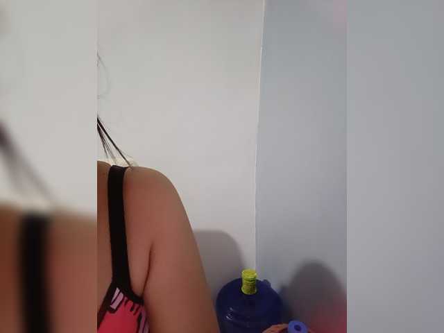 candicelovee live cam on BongaCams