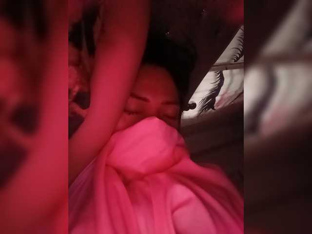 candicelovee live cam on BongaCams