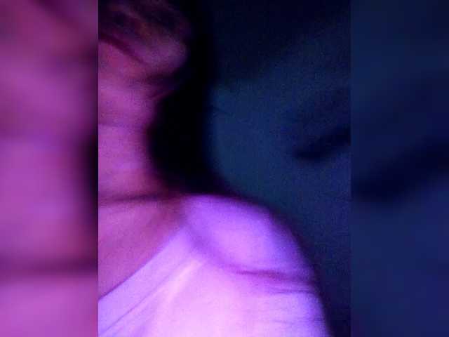 candicelovee live cam on BongaCams
