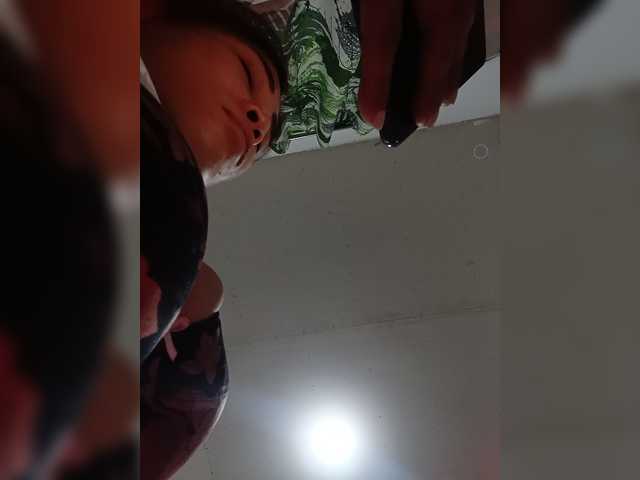 candicelovee live cam on BongaCams