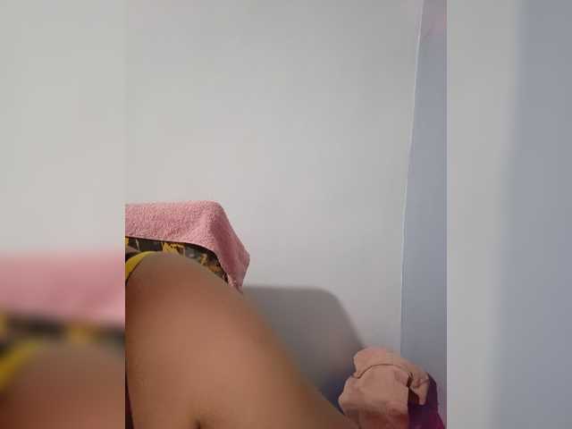 candicelovee live cam on BongaCams