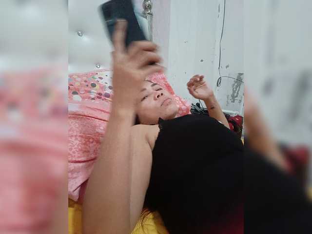 candicelovee live cam on BongaCams