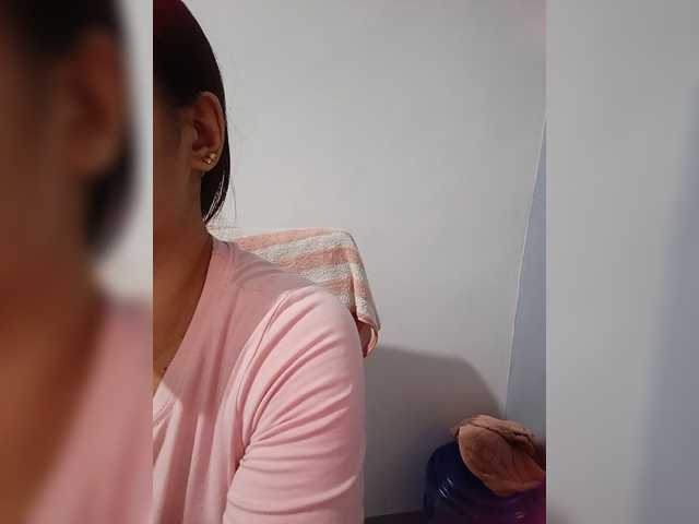 candicelovee live cam on BongaCams