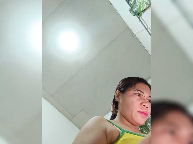candicelovee live cam on BongaCams