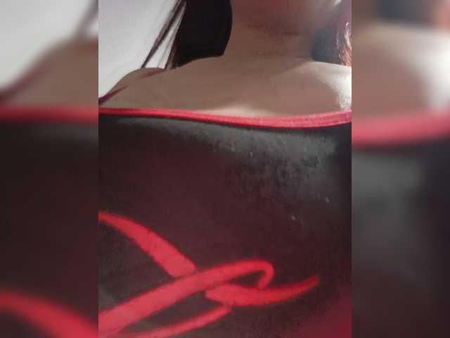candicelovee live cam on BongaCams