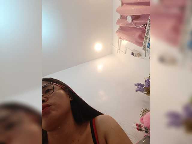 candicelovee live cam preview