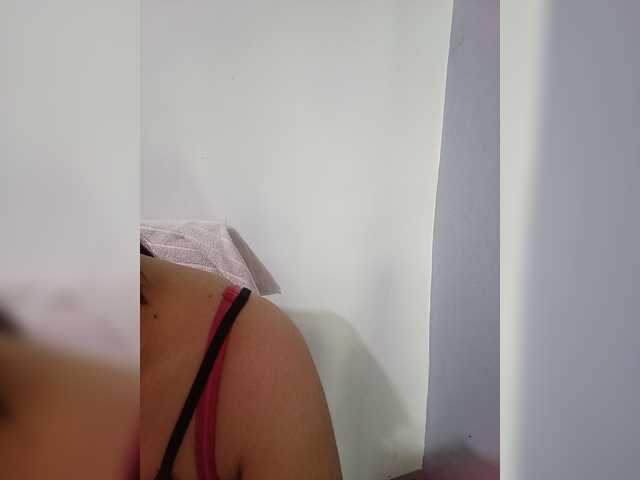 candicelovee live cam on BongaCams
