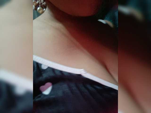 candicelovee live cam on BongaCams