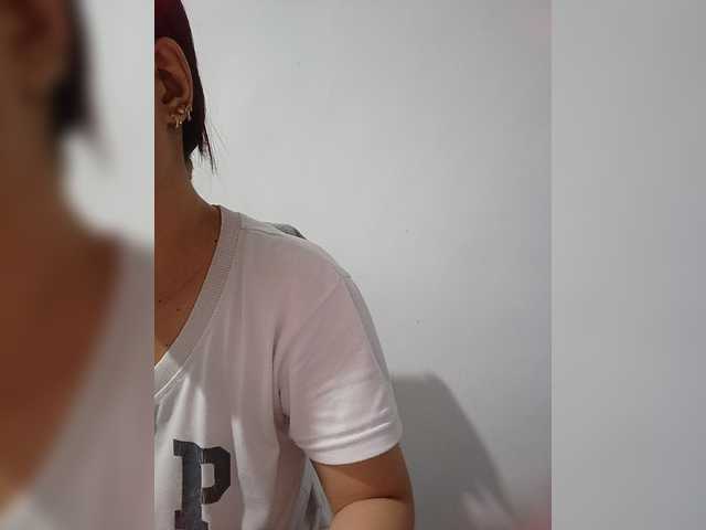 candicelovee live cam on BongaCams