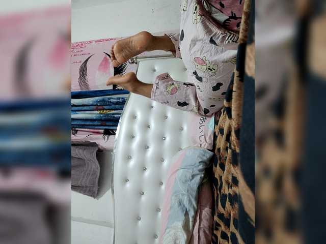 candicelovee live cam on BongaCams