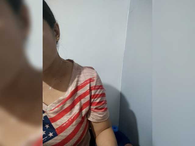 candicelovee live cam preview