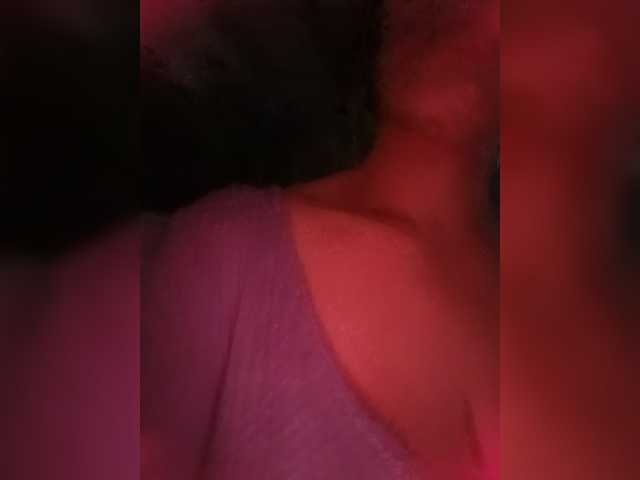 candicelovee live cam on BongaCams