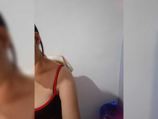 candicelovee live cam on BongaCams