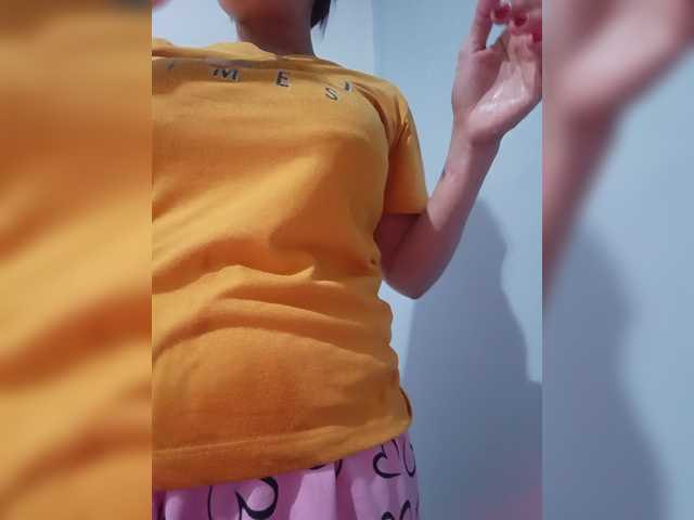 candicelovee live cam on BongaCams