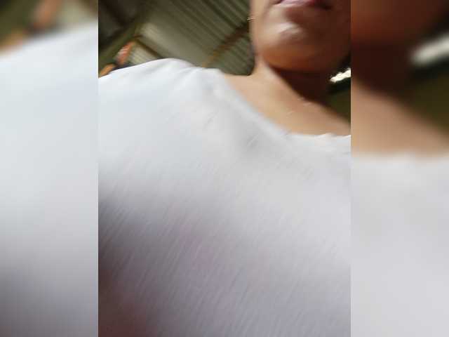 candicelovee live cam on BongaCams