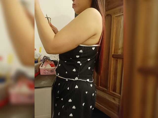 candicelovee live cam on BongaCams