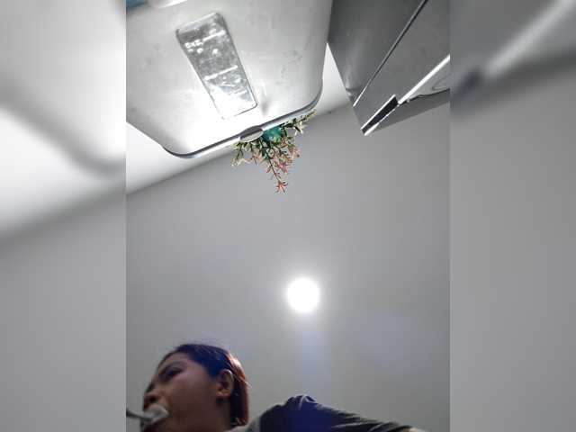 candicelovee live cam on BongaCams
