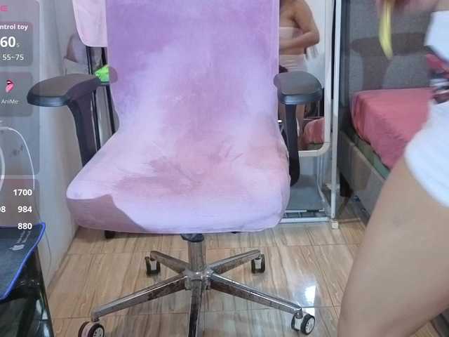 candicelovee live cam on BongaCams