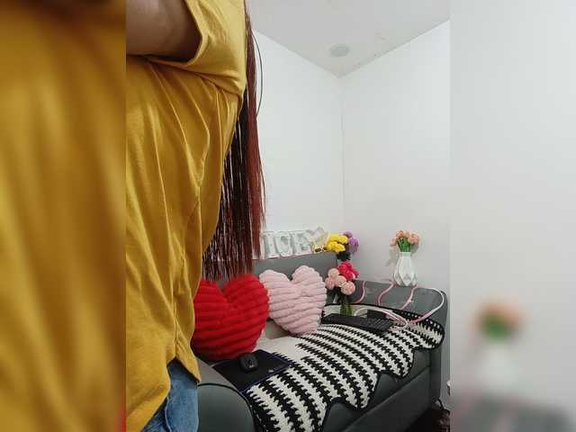 candicelovee live cam on BongaCams