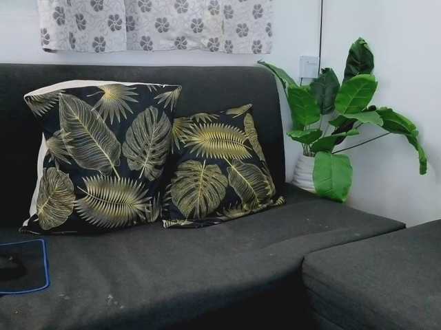 candicelovee's BongaCams show and profile