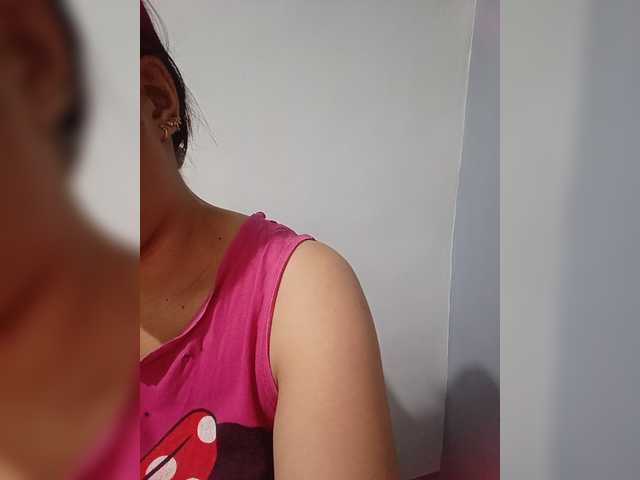 candicelovee live cam on BongaCams