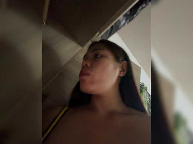 candicelovee, en directo ahora en BongaCams