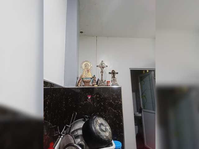 candicelovee live cam on BongaCams