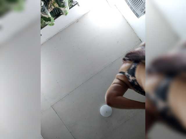 candicelovee, en directo ahora en BongaCams