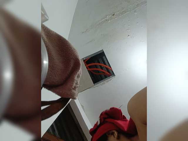 candicelovee live cam on BongaCams